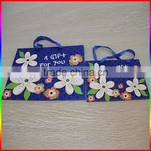 Fashionable Colourful Paper Gift Packing Bag With Flower Design thumbnail-3