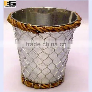 Wire Net Flower Pot thumbnail-1