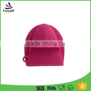 2016 Lottie Supplier FDA Kitchenware Baking Silicone Oven Glove Food Grade Silicone Bbq Baking Gloves thumbnail-2