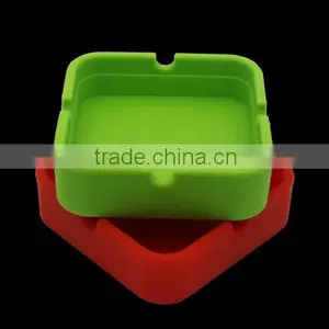 HuiZhou Youngsilicone Hottest Sale Ashtray Wholesale Silicone Square Cendrier Portable Cigar Ashtray thumbnail-2