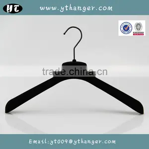 HA7009 Shirt Display Hanger Plastic Cloth Hanger Designs Available thumbnail-6