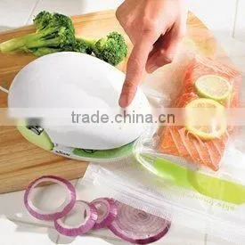 Household Product Vacuum Food Sealer as Great Fresh Keeper for Foods thumbnail-1