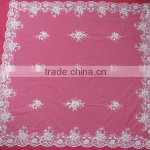 Guangzhou Soft White Wedding Tablecloth With Pearls Beads Manufacture thumbnail-1
