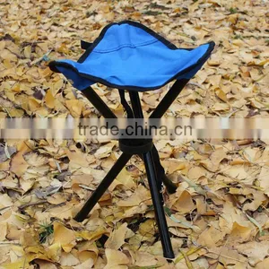Triangle Folding Chair thumbnail-1
