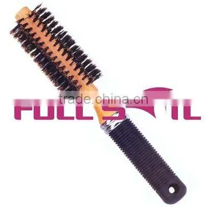 Round Hair Brush thumbnail-1