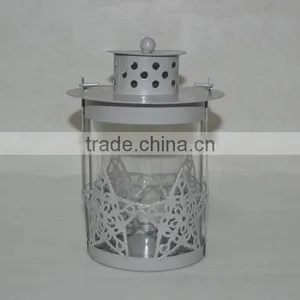 Hand Lantern thumbnail-1