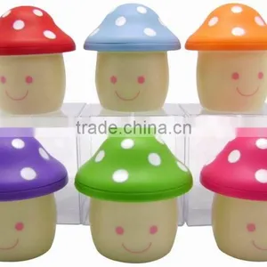 Mushroom Shape Toothpick Holder thumbnail-1