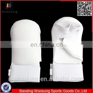 Martial Arts Equipment White Peralatan Karate Sarung Tangan Putih thumbnail-1