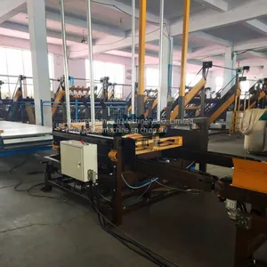 Wood Pallet Nailing Machine With Adjustable Molds thumbnail-3