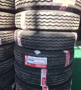 825R16 Two Lines Truck Tyre thumbnail-4