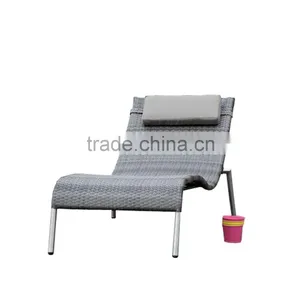 Upscale Casual Stainless Steel S Shaped Outdoor Classic Italian Chaise Lounge thumbnail-4