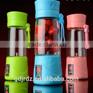 Hot Saling Modern Design Multifunctional Portable MINI Fruit Smoothie Blender/Juice MachiPortable Fruit Juice Machine thumbnail-2