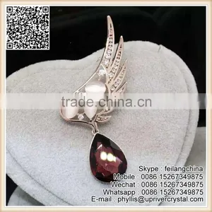 Angel Wings Crystal Pendant Brooch Ruby Diamond Rhinestone Brooch Pin thumbnail-1