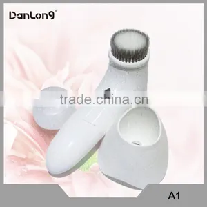 2016 Sonic Vibrating Facial Cleansing Electrical Facial Brush,Waterproof Electrical Facial Brush thumbnail-2