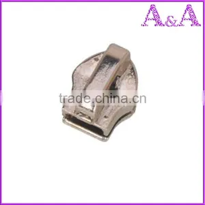 #5 Auto Lock Nylon Zipper Slider With Regular Puller thumbnail-2