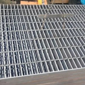 Steel Grating Used in Drainage Covers and Trench Systems for Urban Infrastructure Development thumbnail-5