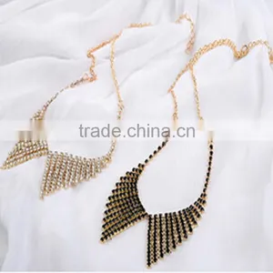 2015 Hot Selling Heavy Necklace Fashionable Gold Shield Necklace Elegant With Drill Bow Fake Collar Necklace thumbnail-3