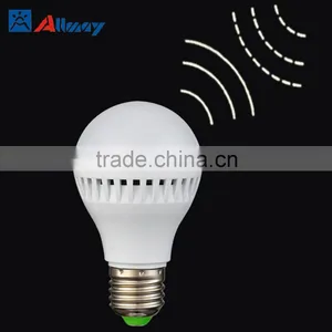 E27 7W Smart Sensor Auto Lighting on Night Lighting Twilight Sensor Lamp Bulb thumbnail-1