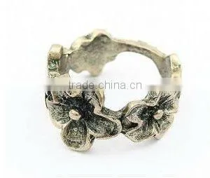 Fashion Bronze Flower Rings,Flower Finger Ring,Ladies Ring 2013 New thumbnail-1