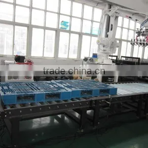 Robot Palletizer thumbnail-1