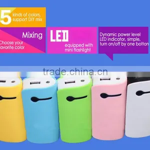 Wholesale New Online Fashion Mobile Charger 18650 Power Bank 5200mah thumbnail-2