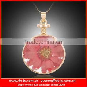 Newest Flower Design Gold Necklace thumbnail-1