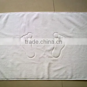 100% Cotton Hotel Jacquard Bath Mat thumbnail-1