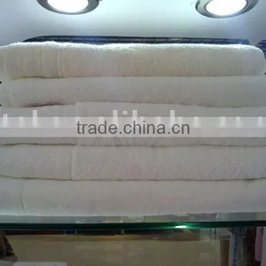 Hotel Dobby Towel Set thumbnail-1