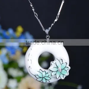 Czech Diamond Paved Enamel Famille Rose Porcelain Glazed Pendant Necklace thumbnail-3