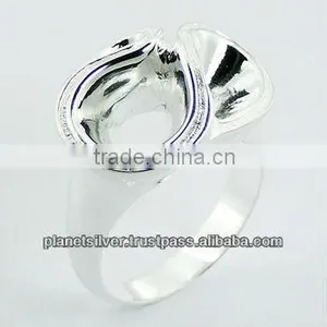Sterling Silver Designer Ring Chic Wavy Open Concaved Top thumbnail-1
