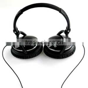 Multi-functional Good Guality Headphones Bluetooth thumbnail-6