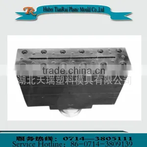 Hubei Best Modern Wood Panel Door Design Extrusion Mold thumbnail-4