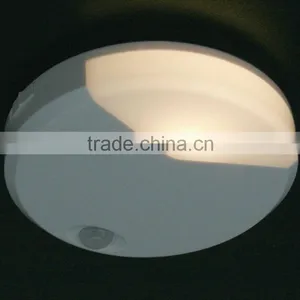 Quality Products Night Sensor Light thumbnail-1