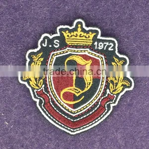 Wholesale Cheap Fashion Embroidered Patches And Badges/Custom Embroidery Patch thumbnail-5