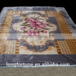 China Suppliers Wholesale Fleece Blankets 100% Polyester Cuddly Super King Size Mink Blanket thumbnail-1