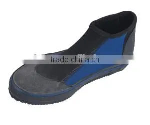 Neoprene Rubber Short Boots With Anti Slip Rubber Soles thumbnail-1