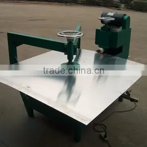 Circle Road Signs Making Machine thumbnail-2