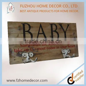 High Quality Vintage Wood Painting Plaque With Metal Hooks thumbnail-4