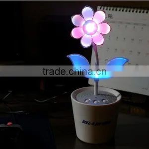 Wholesale Dancing Flower Light Speaker Newest Swing Flower Dancing Speaker Flash Intelligent Flower Speaker thumbnail-2