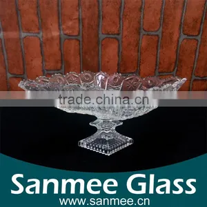 China Manufacture Cheap Clear Leaf Shape Glass Plate thumbnail-1
