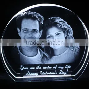 Young Couple 2D Laser Engraving Crystal thumbnail-1