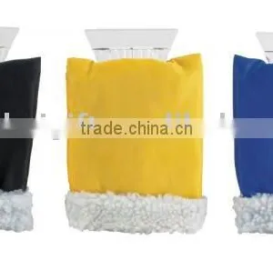 Glove Ice Scraper thumbnail-1