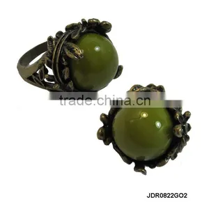 Olive Cap in Metal Flower Setting Ring thumbnail-1