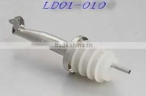Silicone Mat Stainless Steel Wine Pourer thumbnail-1