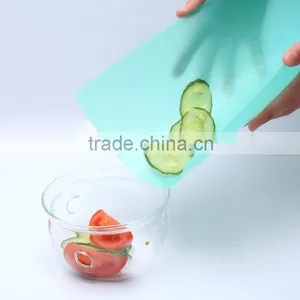 Plastic Non-skid /anti-slip Cutting Board thumbnail-2