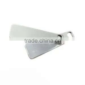 Provide Free Sample Handbag Zipper Puller thumbnail-3