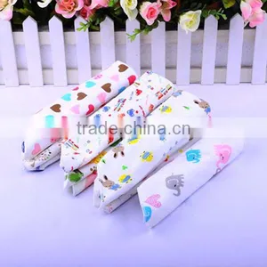 Trangle Cotton Plastic Bib Wholesale thumbnail-1