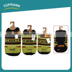 Fashion Design Green Letter Knitted Dog Sweater Winter Pet Clothes thumbnail-4