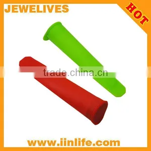 Non Stick Rubber Ice Cube Tray With Lid thumbnail-1