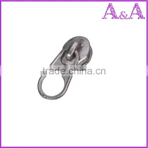 Wholesale Electroplate N/L Nylon Zipper Slider With Beautiful Puller for Different Style thumbnail-1